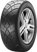 Close-up van het loopvlak Yokohama ADVAN A032R 165/70 R10 72 H