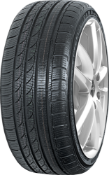 Close-up van het loopvlak Tracmax S210 215/55 R17 98 V XL