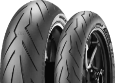 Close-up van het loopvlak Pirelli Diablo Rosso III 240/45ZR17 (82 W) Rear TL M/C