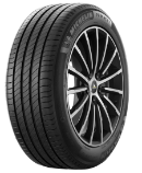 Close-up van het loopvlak Michelin Primacy 4 215/55 R17 94 V AO