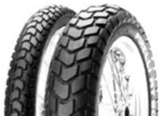 Close-up van het loopvlak Pirelli MT 60 110/90-17 60 P Rear TT M/C