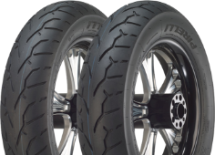 Close-up van het loopvlak Pirelli Night Dragon 130/80 B17 65 H Front TL M/C