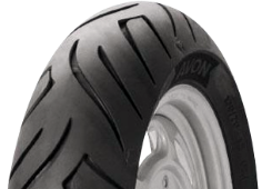 Close-up van het loopvlak Avon AM63 Viper Stryke 120/80-16 60 P Rear TL