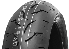 Close-up van het loopvlak Bridgestone BT 016 PRO 150/70ZR18 (70 W) Rear TL M/C