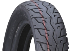 Close-up van het loopvlak Duro HF261A Excursion 120/90-17 64 H M/C