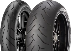 Close-up van het loopvlak Pirelli Diablo Rosso II 170/60ZR17 (72 W) Rear TL M/C
