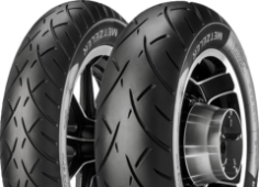 Close-up van het loopvlak Metzeler ME 888 Marathon Ultra 210/40 R18 73 H Rear TL M/C