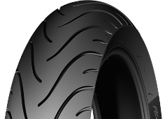 Close-up van het loopvlak Michelin Pilot Street 140/70 R17 66 H Rear TL/TT M/C